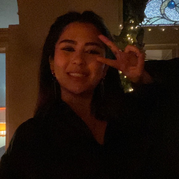 Meet your Posher, Sheila - Picture 1 of 1